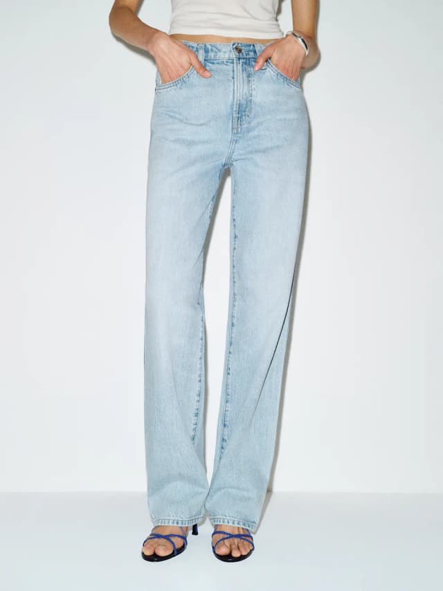 Val 90s Mid Rise Straight Jeans